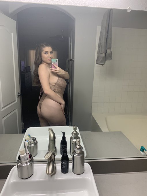 From the front or back? https://t.co/ZSpmBkNmI3