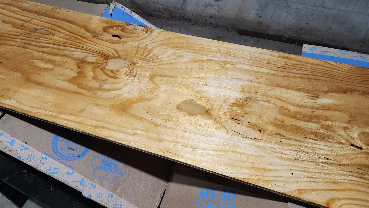 FHolocker's tweet image. Putting some resin on some boat parts