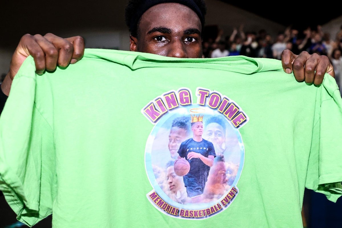 HISTORY MAKERS - 22/23 National Cup Champions

UG Maree 74 DBS Éanna 69

Cathal Finn, John Burke, Stephen Commins, Eoin Rockall, Ben Burke, Zach Light, Matthew Sweeney, Rodrigo Gomez, Jarett Haines, Malik Thiam, Zvonimir Cutuk, Paul Freeman. Garry Fernane, Comhghall McCormack.