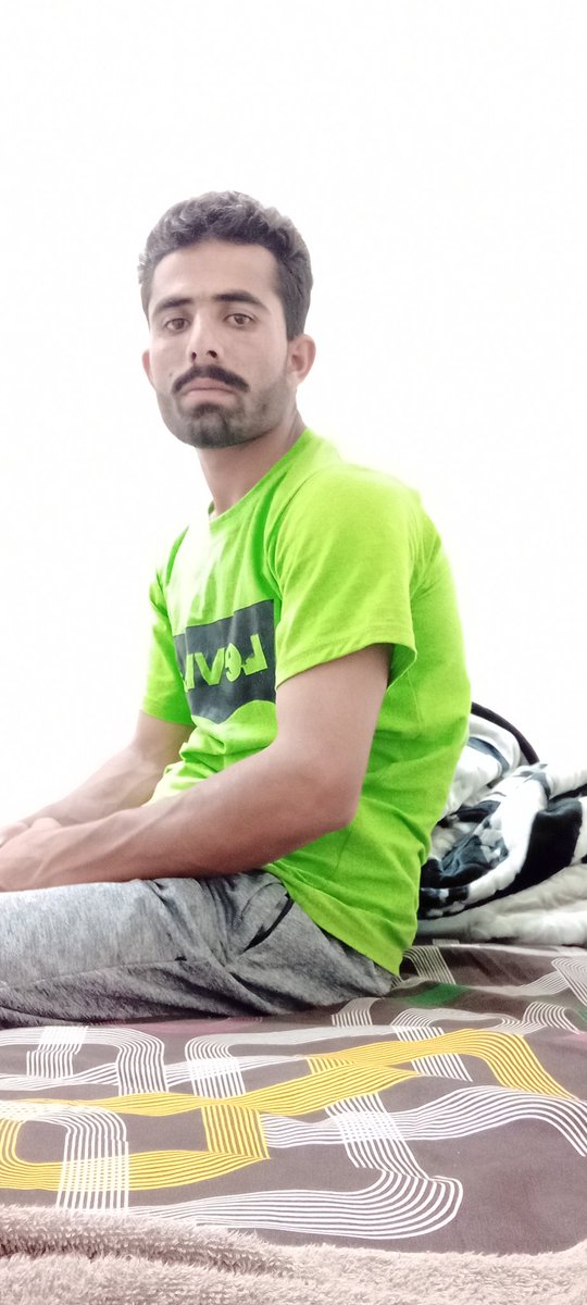 daar_saif's tweet photo. اور جب ہم اپنا راستہ ہی بدل چکے
 
 تو فرق نہیں پڑتا کوئی ساتھ چلے یا نہ چلے

QuRaisHi https://t.co/zXaQAbCcVs