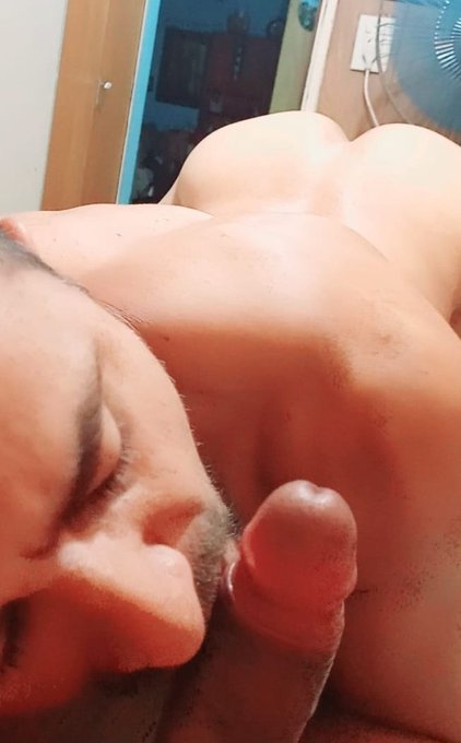 Comiendo pija🤤🍆💦😈 https://t.co/jqG6PRGnTZ