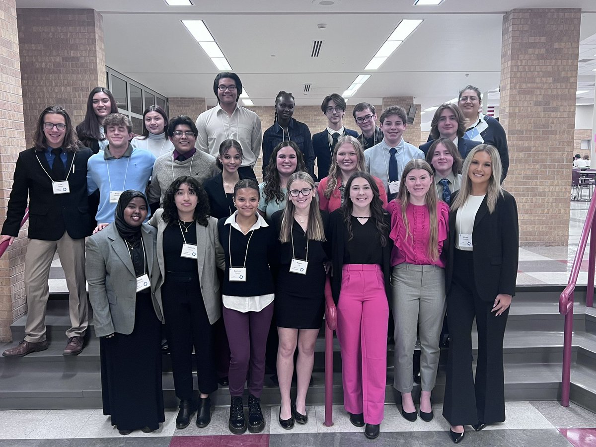 BurkeDECA's tweet photo. Metros 2023 is complete! 16 of 24 made it on stage. Well done everyone. https://t.co/NwqDDrFK9U