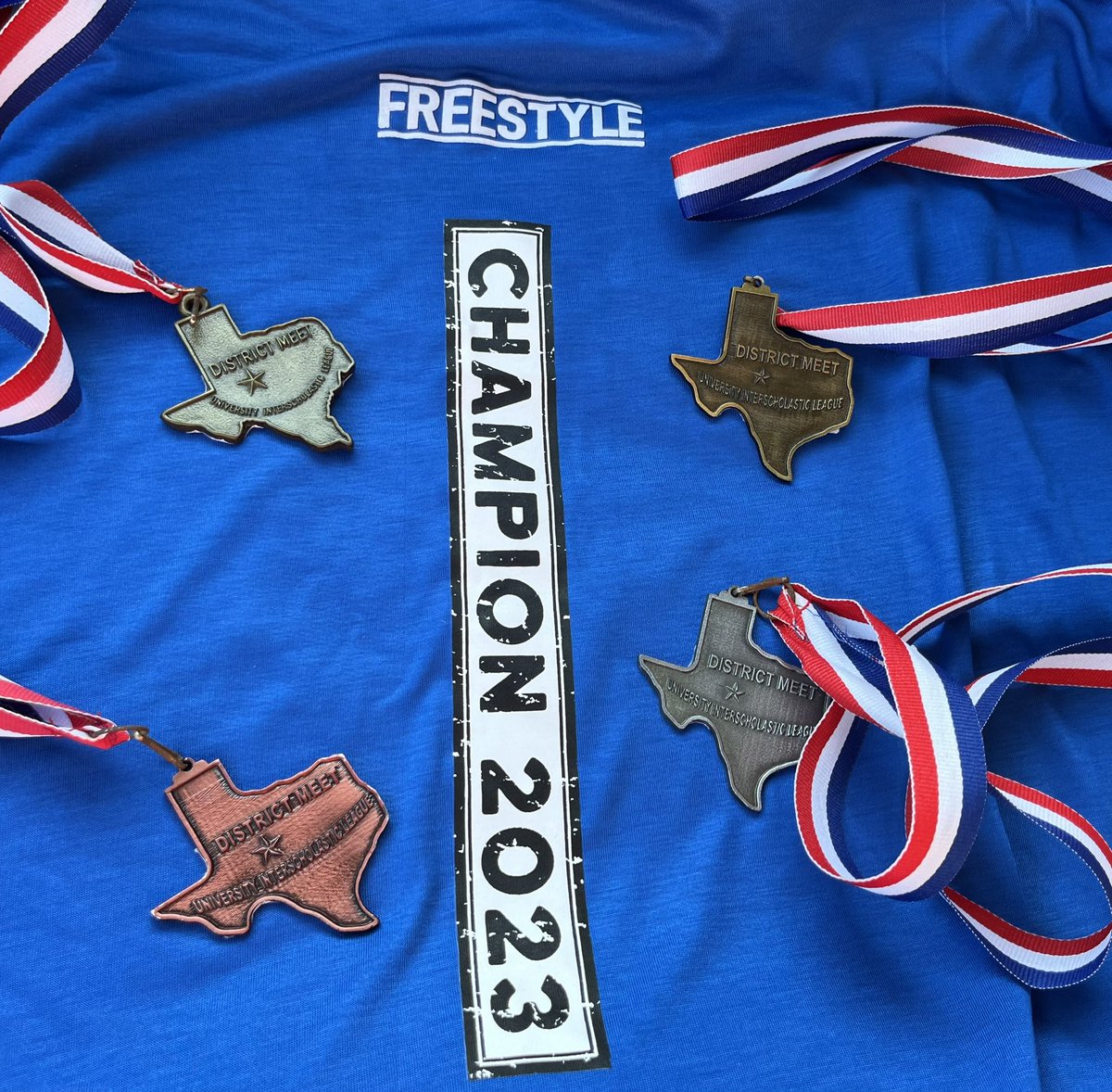 AveriDuncan's tweet photo. District Champ 500 Free…District Champ Medley Relay…District Runner-Up 4Free Relay…District Runner-Up Team…Bronze Medal 2Free!
@LubbockISD #CU #Mustangs https://t.co/zG1Kn8W6LK