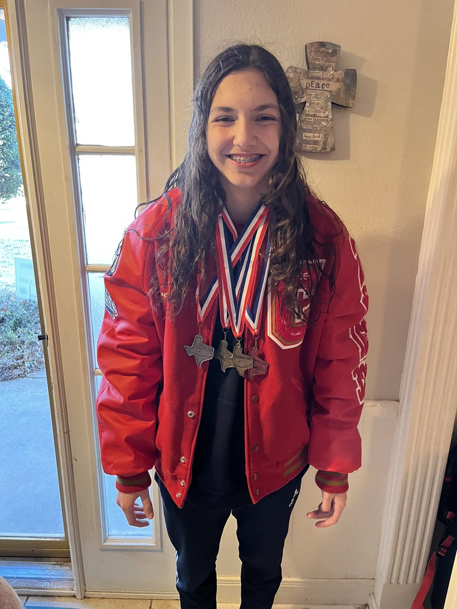 AveriDuncan's tweet photo. District Champ 500 Free…District Champ Medley Relay…District Runner-Up 4Free Relay…District Runner-Up Team…Bronze Medal 2Free!
@LubbockISD #CU #Mustangs https://t.co/zG1Kn8W6LK