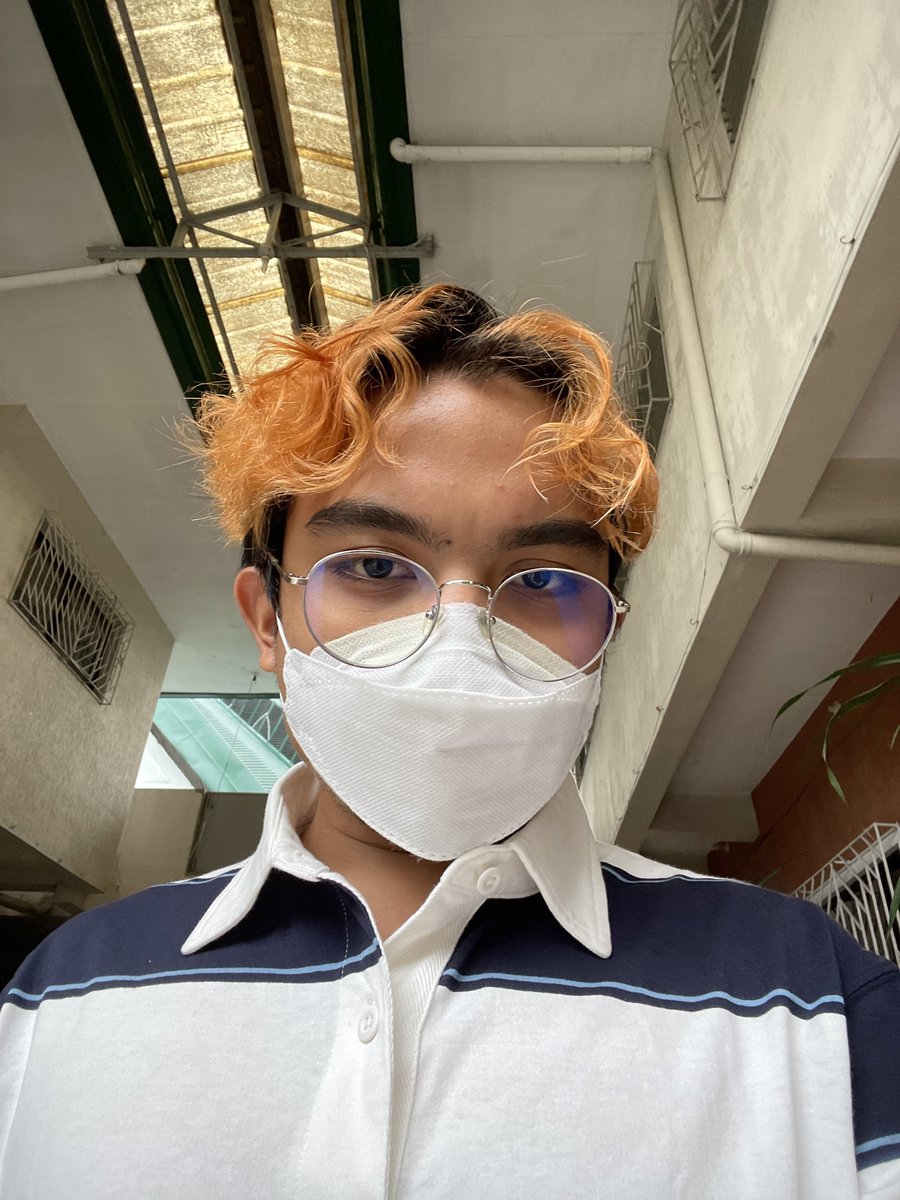 ftrbound's tweet photo. cute naman pala yung uniform, happy sunday pi https://t.co/0KbEBxVWni