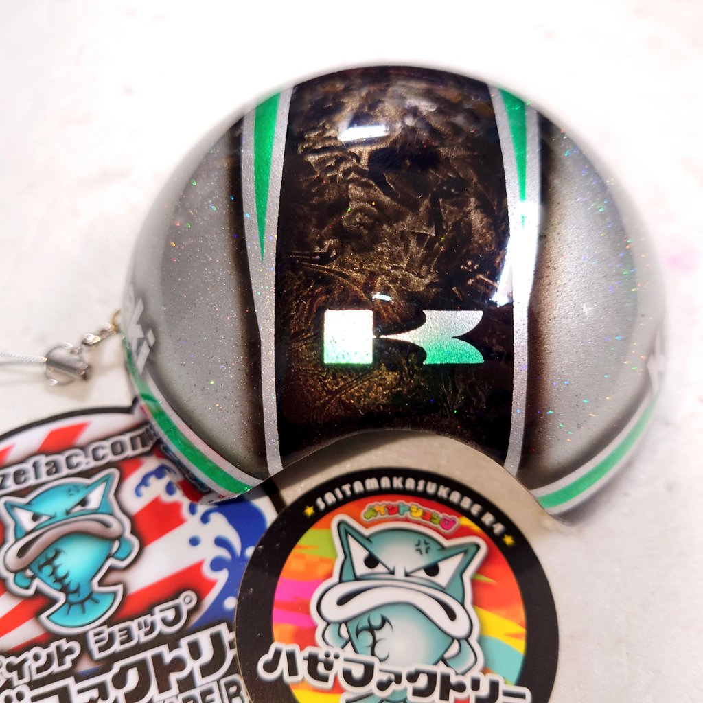 hazefactory's tweet photo. 断捨離RTプレゼント🎁FRP製のミニヘルメットです♪
　期間は今日中！23時59分まで〜🌟
　欲しい方は↓を読んでね✨
　使い方はあなた次第💥 https://t.co/PrRWL4ZxQD