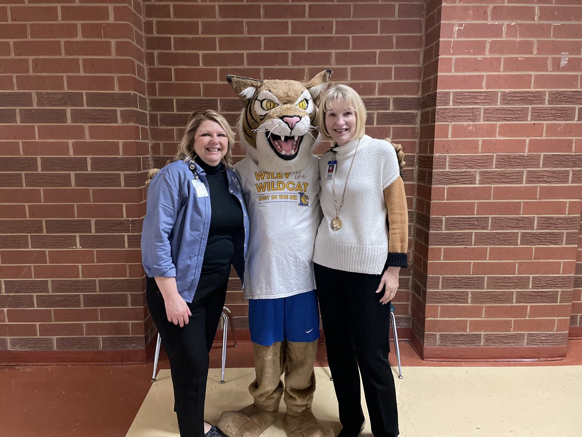 It was exciting to see all our <a href="/LexingtonOne/">Lexington County School District One</a> schools at the recruitment fair today! No doubt, anyone that gets hired will be loved here! <a href="/LHSWildcatsLex1/">Lexington High School</a> <a href="/Rtpool_LHS/">Ryan Pool</a>