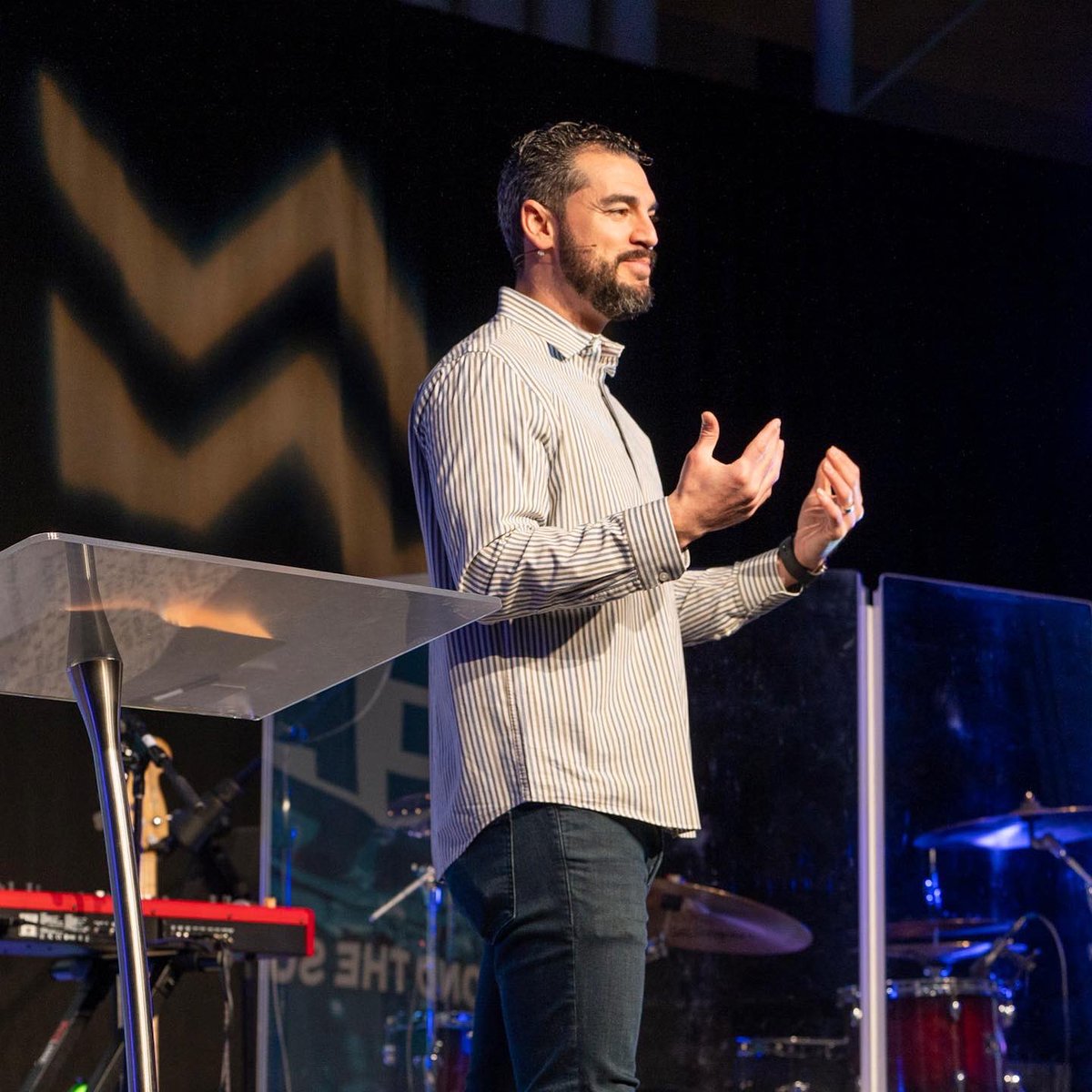 HeidenRatner's tweet photo. Feeling excited about what God is going to do tomorrow at @WALKChurch! 🤲 We’re continuing our series “DEEPEN” and I’m believing the Lord will take you deeper if you show up in-person or online tomorrow! 🌊
⏰ 9a & 11a
📍 8625 Spencer St
💻 https://t.co/5nFX68cA3o
#deepen23 https://t.co/ZYspB8ov2o