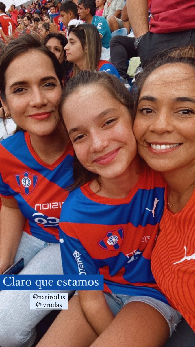 LetiRodas's tweet photo. Es un sentimiento, no trates de entenderlo ♥️💙 https://t.co/gtOfrNbC1f