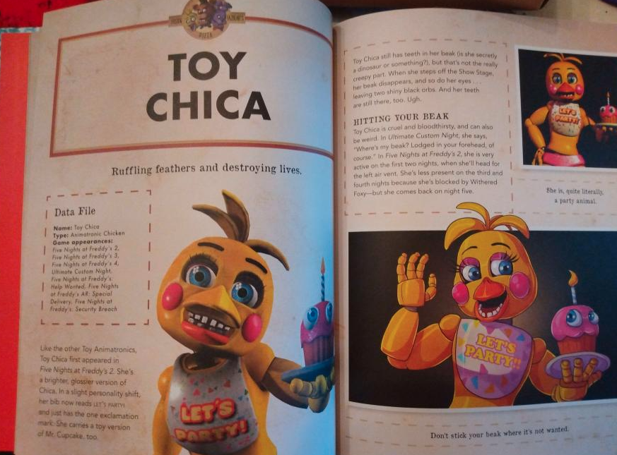 The_Paperpals's tweet photo. Se acaba de sumar evidencia a que Toy Chica es la culpable de la mordida del 87, la enciclopedia dice que chica mata canónicamente incrustando el pico en la frente de las personas https://t.co/Sg3YjI7QlB