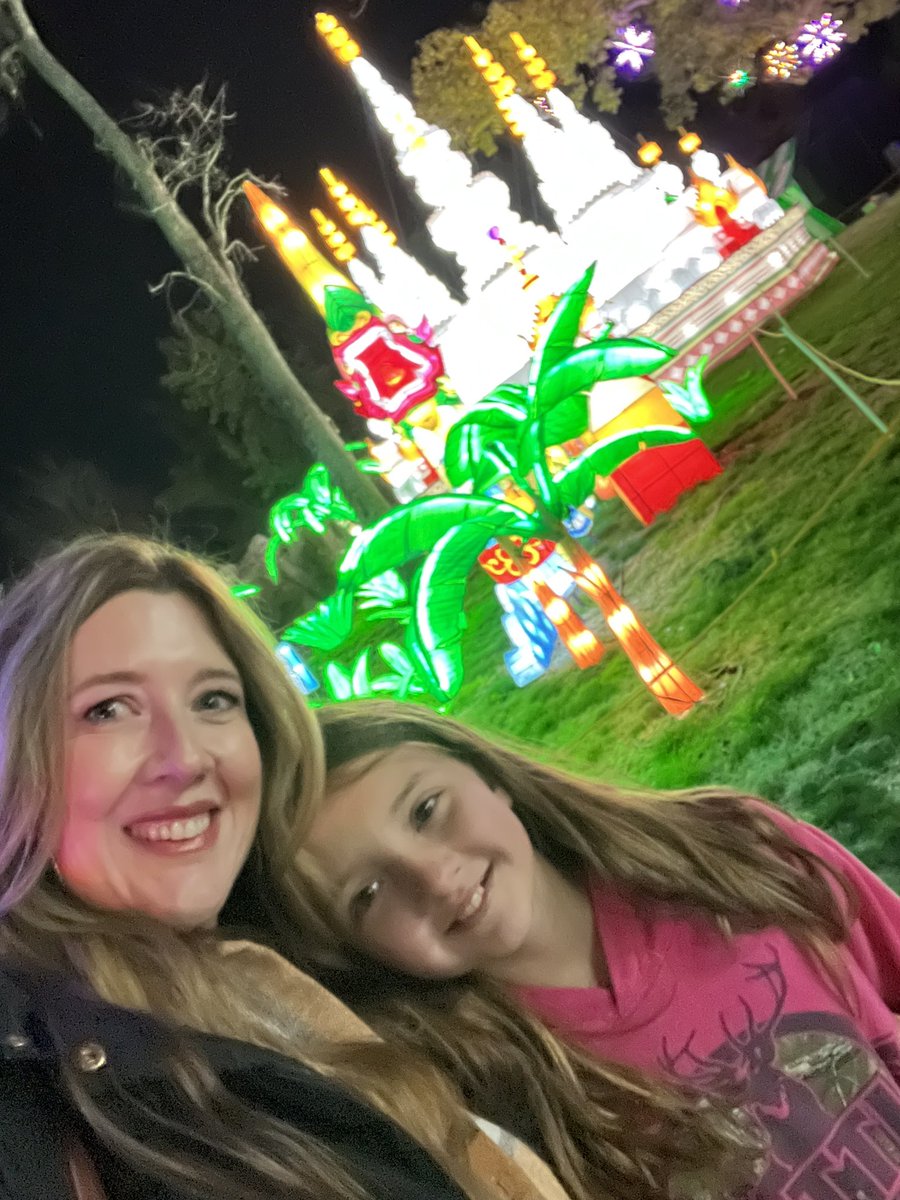 Celebrating Lunar New Year @ Fresno Chaffee Zoo. Great performances, lights, and culture. #zoo #LunarNewYear