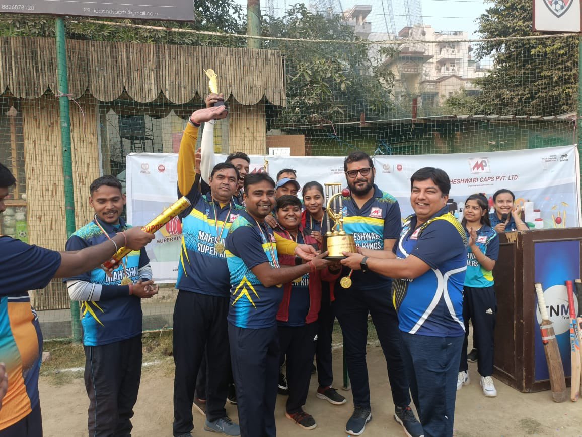 akshat051982's tweet photo. Maheshwari team cricket match 🏏 https://t.co/NiTh2i6wT3