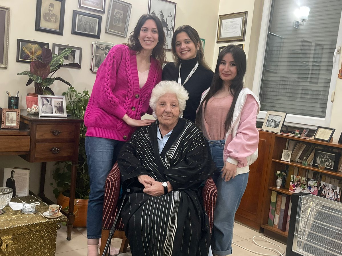 ☀ We had a wonderful time discussing over a (vintage) cup of coffee the situation of women in Kurdistan between the past and the present with the one and only Princess SinamKhan.
☀ Interesting podcast recorded by @JawaherOmer1  Omer in Princess SinamKhan's house for #VFSFIraq