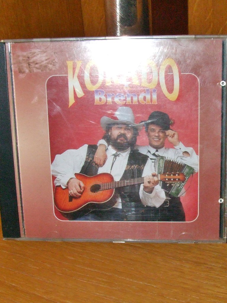 _matjaz's tweet image. So in memory on your great artists #Slovenia my contribution, a translation of the art from a #CompactDisk I bought in 1995 at you, believing as a joke and proved in result in those years the true consequences. :) Enjoy! Da vidim kam še pridete brez mene. youtube.com/watch?v=oiwSTM…