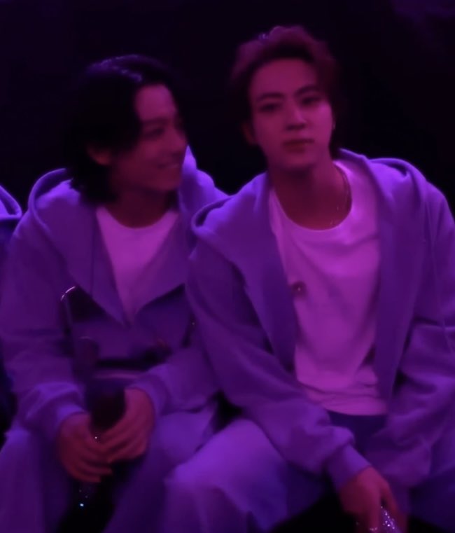 사진 내놔!!!!!!!!!!! 🥲🥲🥲🥲🥲