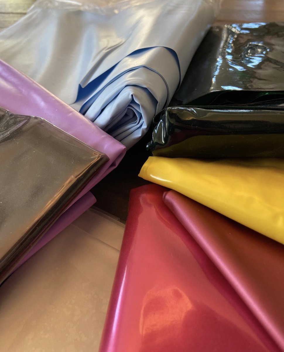 MakeitKinkyUS's tweet photo. When you are in the states and are looking for some really nice, soft and flexible raw pvc sheet material in a huge selection of colors, remember us! https://t.co/2kM9Tx6E6n #pvccrafting #pvcsheet #vinylsheet https://t.co/rHNWlSqvZY