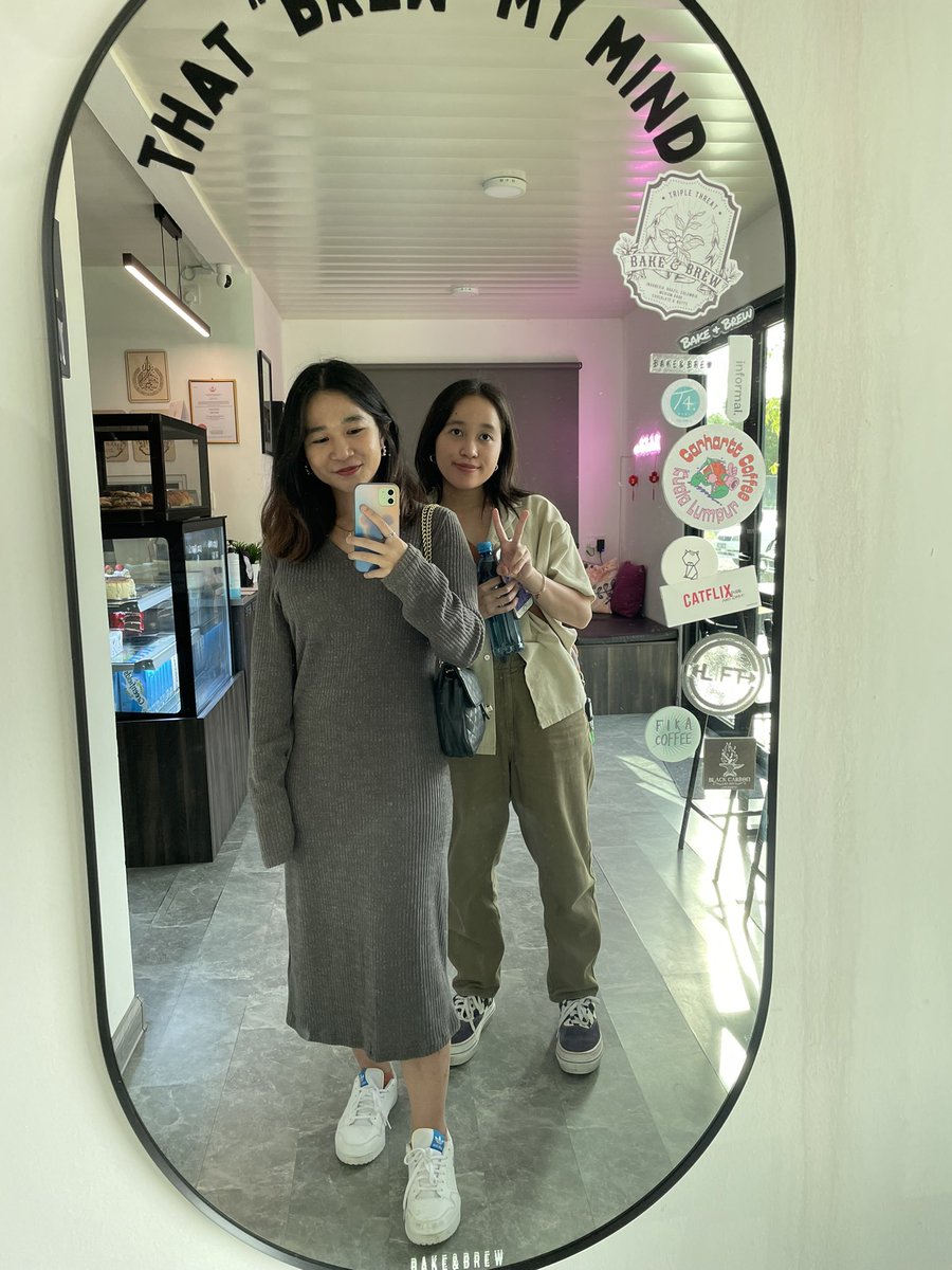 F_izah's tweet photo. Sisters day out in KB 🌞 https://t.co/frunnVEu89