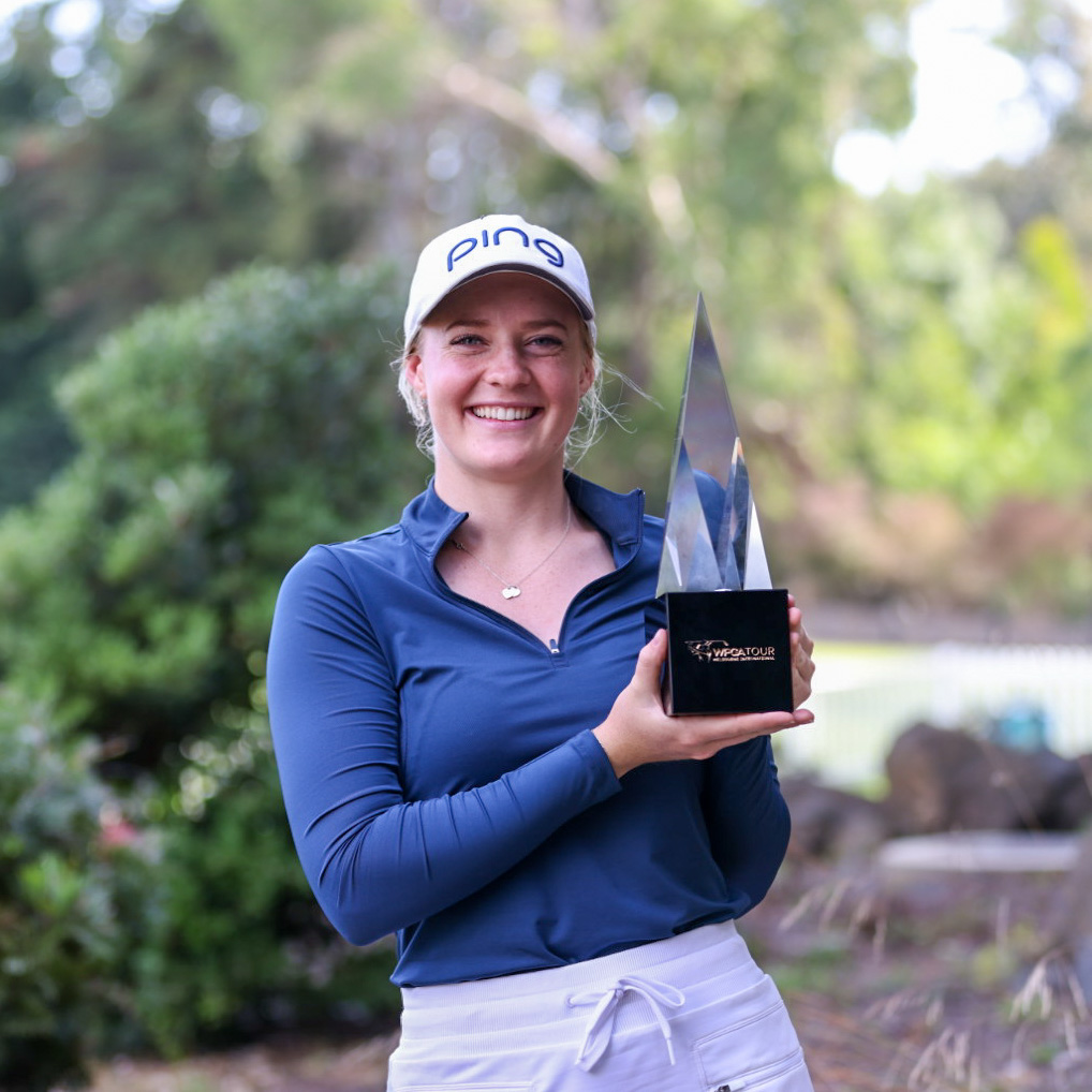 WPGATour's tweet photo. An EPIC first professional win for @CassiePorter02 👏

#wpgamelbourne | 📷: Candice High https://t.co/gWiDWT5pjc