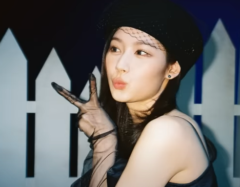 satzuthinker's tweet image. going crazy over these looks on them