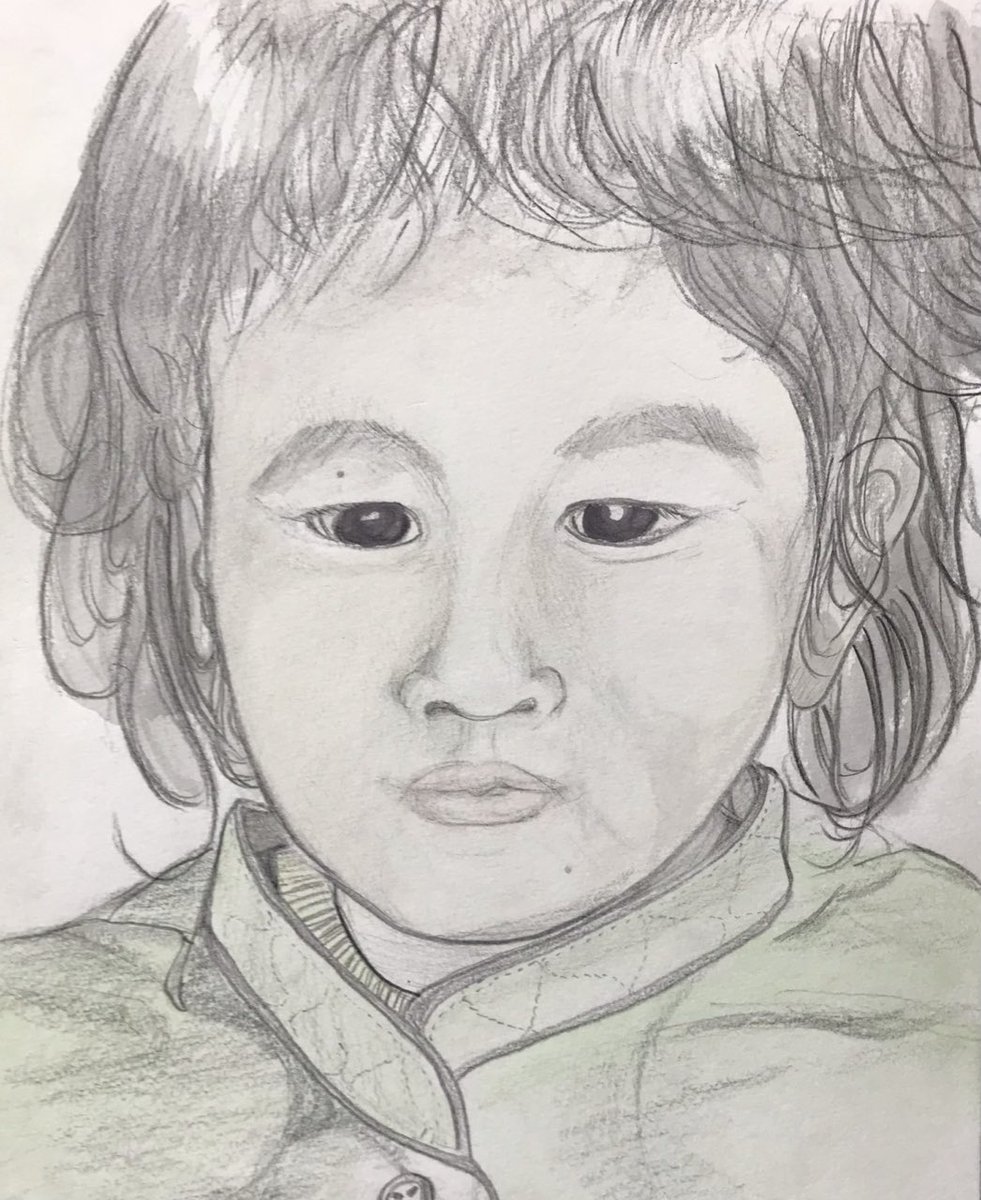 小学生の時に描いた誰かさんの自画像…
誰かさんは天パーでした😂💦

🎨色えんぴつ