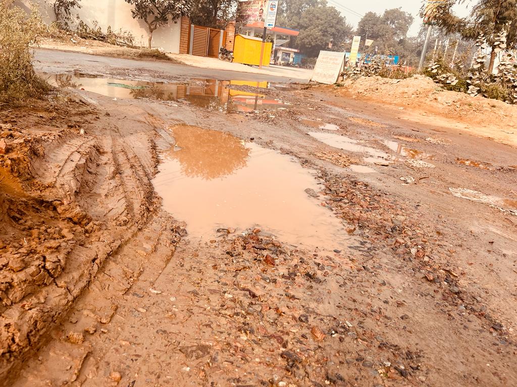 letterstosumit's tweet photo. @godrej101 paid 50 Cr.advance EDC/IDC to Haryana Govt still no access to  approach road after multiple complaints to @MCManesar @OfficialGMDA.Naurangpur Village Waste collect at our main gate.@cmohry @DC_Gurugram @GodrejProp @its_AkankshaG @ZC_zenith @sakshirawat9 @RaoJSinghTOI https://t.co/3AIlLMZ9Ue