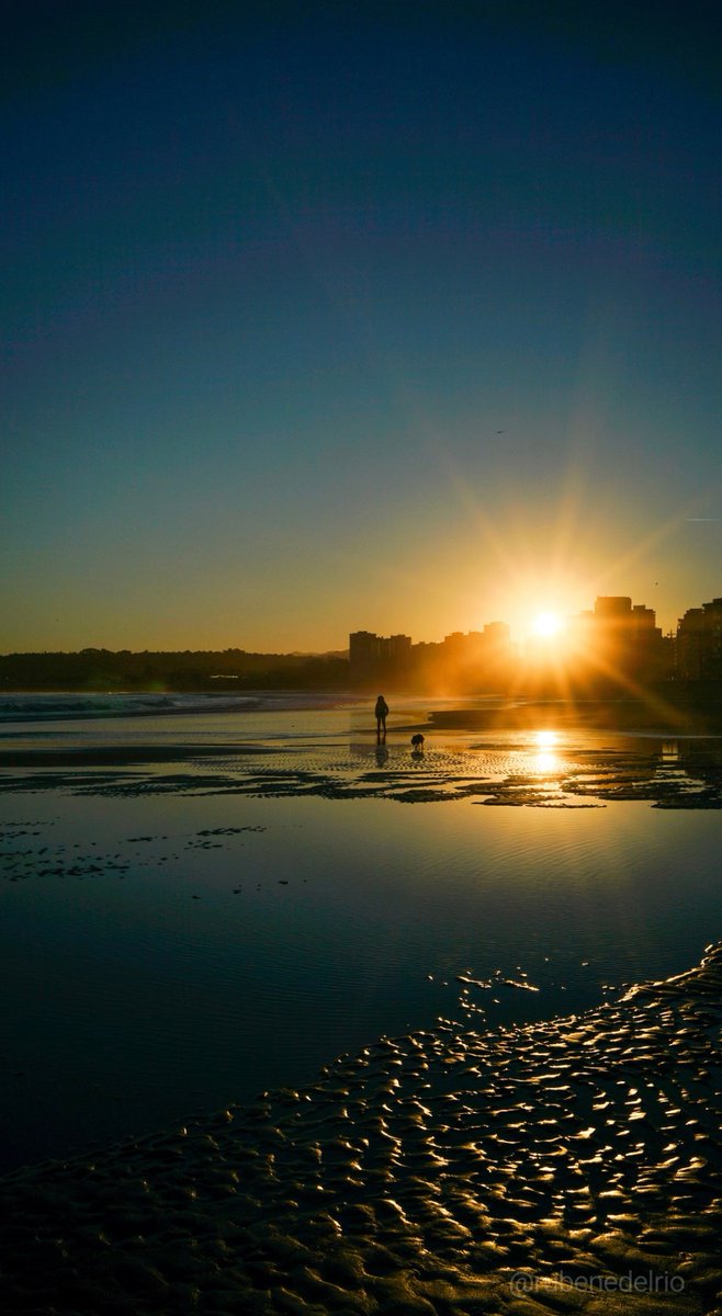 Madrugar para pensar incluye leer ☕️😊<a href="/XavierMarcet/">Xavier Marcet</a>:
~Analizar datos, complejidad, soluciones por #Tiempo suficiente.
~Reunion es concentración para razonar.
 ~#Tiempo para lo sustancial. 
~Resultados de la concentración.
#management #liderazgo son
🌳Ecosistemas vivos🌳