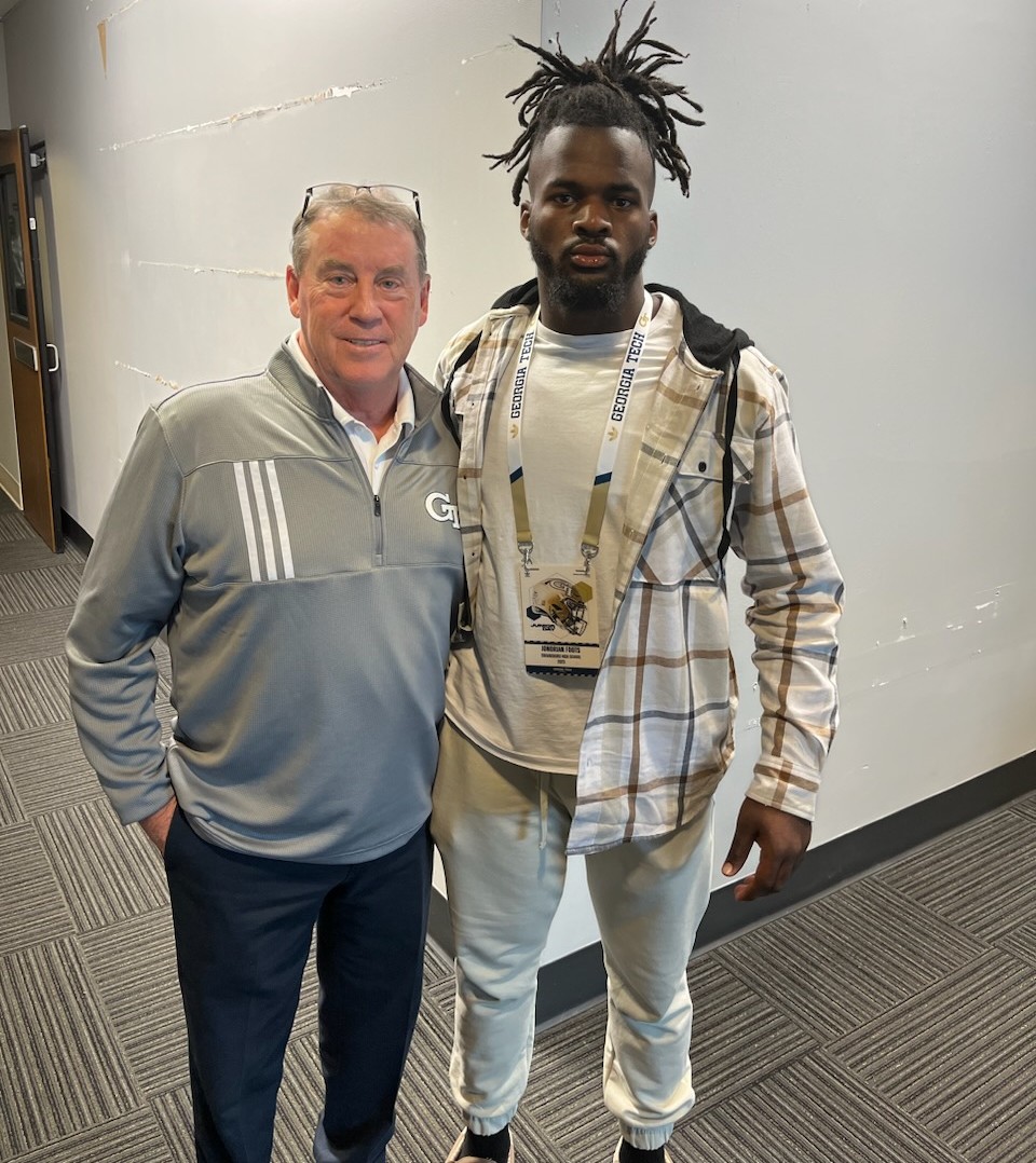 Scott Roberts (@scottroberts11) on Twitter photo Our guy <a href="/JonorianF/">Jonorian Foots</a> with a GA high school legend that I think the world of... Coach Tim McFarlin. Could not be happier for him! Our guy <a href="/JonorianF/">Jonorian Foots</a> with a GA high school legend that I think the world of... Coach Tim McFarlin. Could not be happier for him!