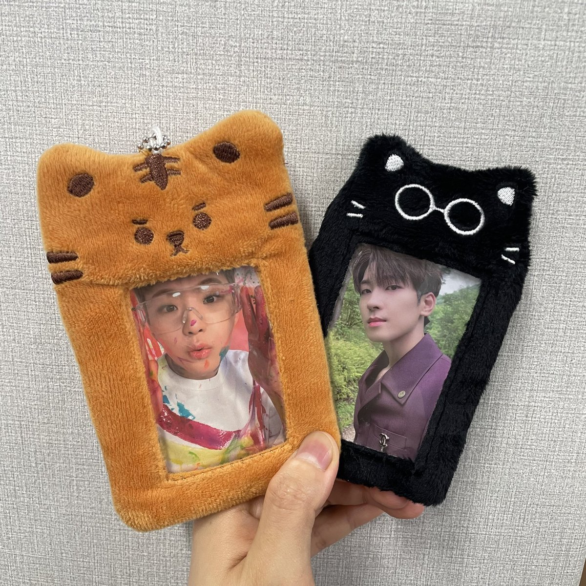 명절에 친언니 원우 입덕시키기 성공🐈‍⬛
안경냥포카홀더 너무 귀엽다😭😭