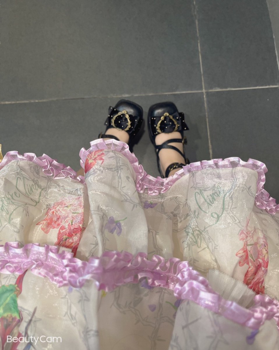 bye95894976's tweet photo. 在公司厕所手冲了，照片留念 https://t.co/gCSlssJRgI