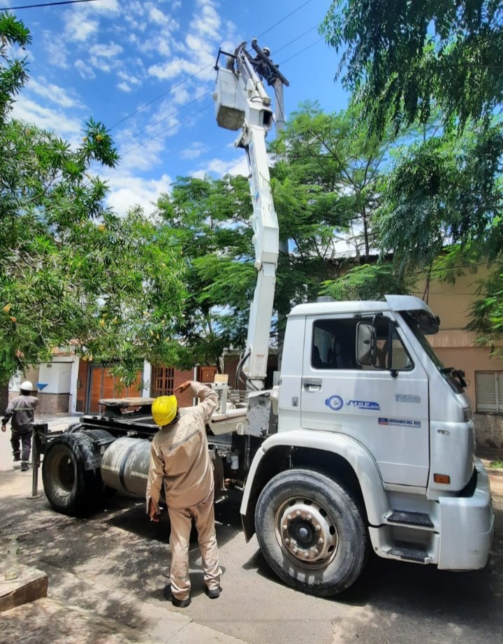 ElTala9's tweet image. #Edelar informó los barrios en los que se restableció el servicio y continúa trabajando eltalacomunicacionpopular.com.ar/edelar-informo… #actualidad