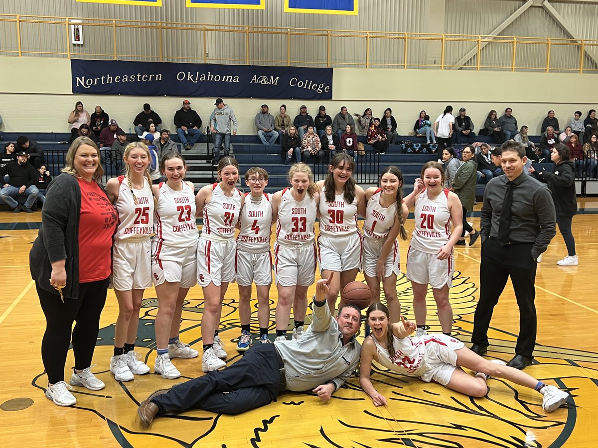 JYDBasketball's tweet photo. Champs. Let’s goooo! #BeGreat https://t.co/7KhXR272CA
