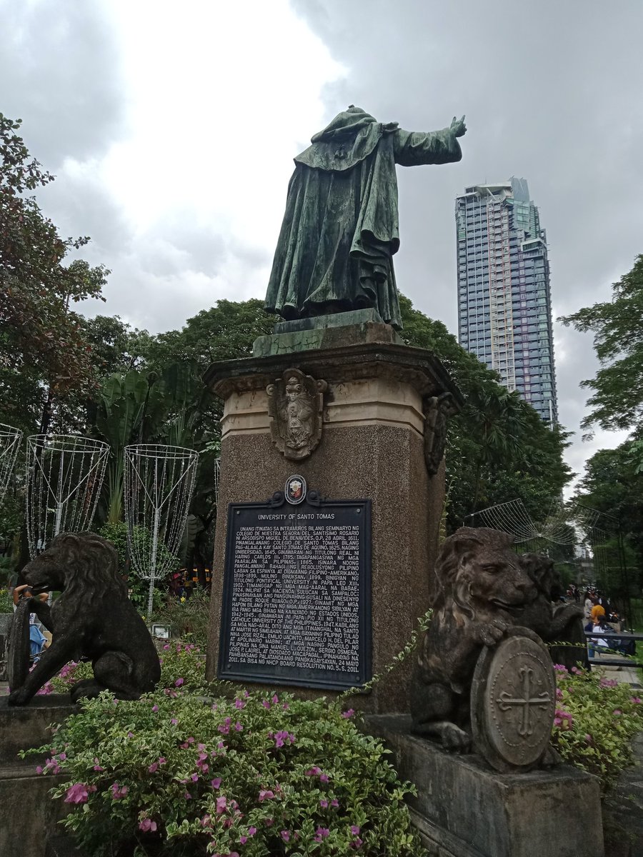 haolohalo's tweet photo. MANIFEST NG SARILING MAKOY https://t.co/aVFaYdv6wa