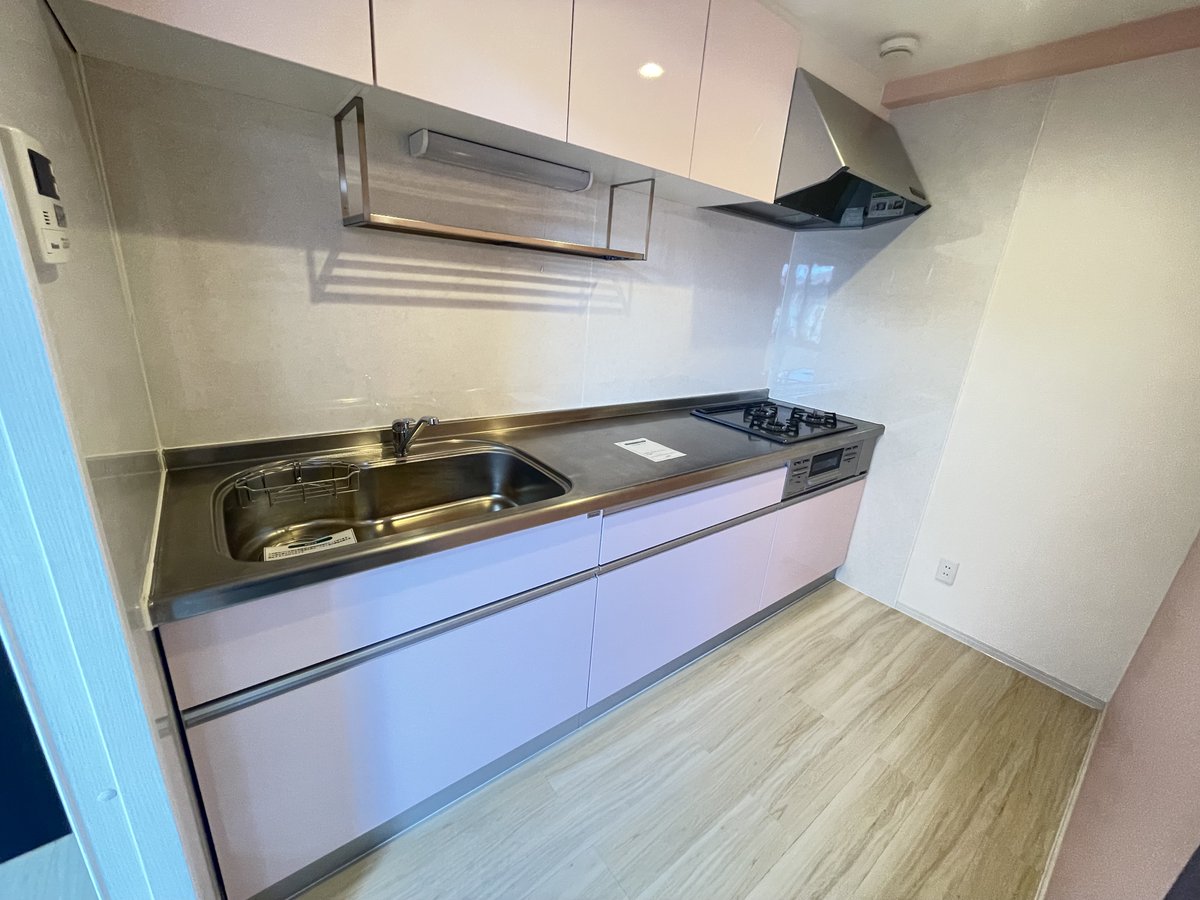 24meiho's tweet photo. ★Charmant House Tachikawa★

 19min from Tachikawa station
Rent 126,000 yen
Management fee 4,000 yen

Walk in closet, 1SLDK, South facing, parking lot available.
#Tachikawa #WalkInCloset #Tokyo #TokyoRealEstate #ForeignerFriendly https://t.co/8dOdtSTzj9
