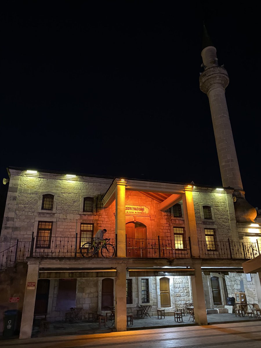 İsveç'in başkenti Stockholm'de Yüce Kitabımız Kur'an-ı Kerim'e yönelik aşağılık eylemi lanetliyorum.

Bu alçak eylemi düzenleyenleri ve müsade edenleri, Yüce Allah(c.c) El-Kahhâr sıfatıyla kahreylesin.