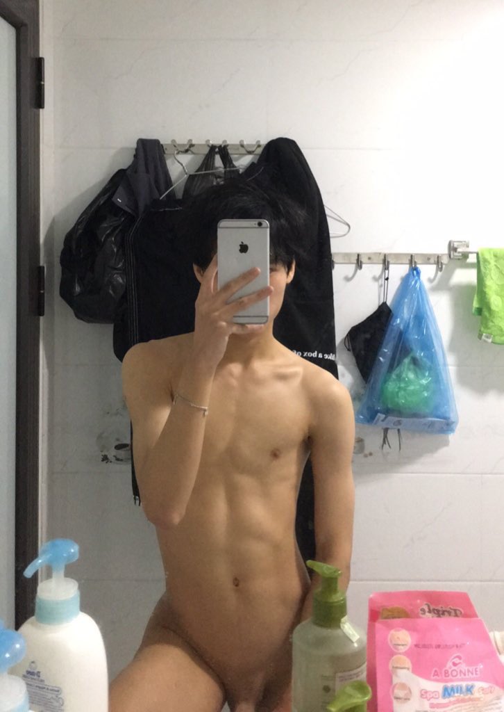 DuckBabyy's tweet photo. @romeoo2001 29-HN xin chàoooooo https://t.co/ULzmFC0IHG