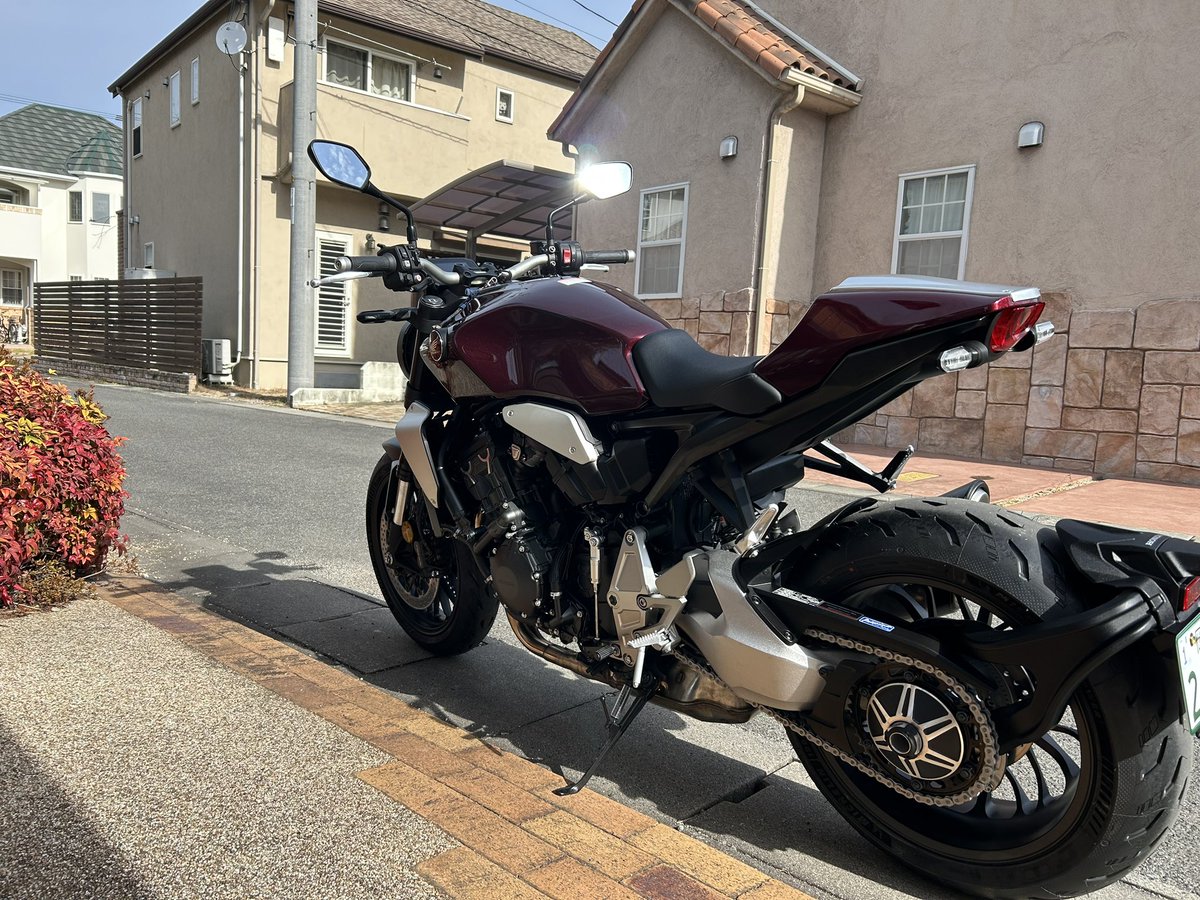 nmpz_sc80's tweet photo. お迎えしましたぁ！

恐ろしく乗りやすい。。。
感動です。 https://t.co/z0JoUEgkck