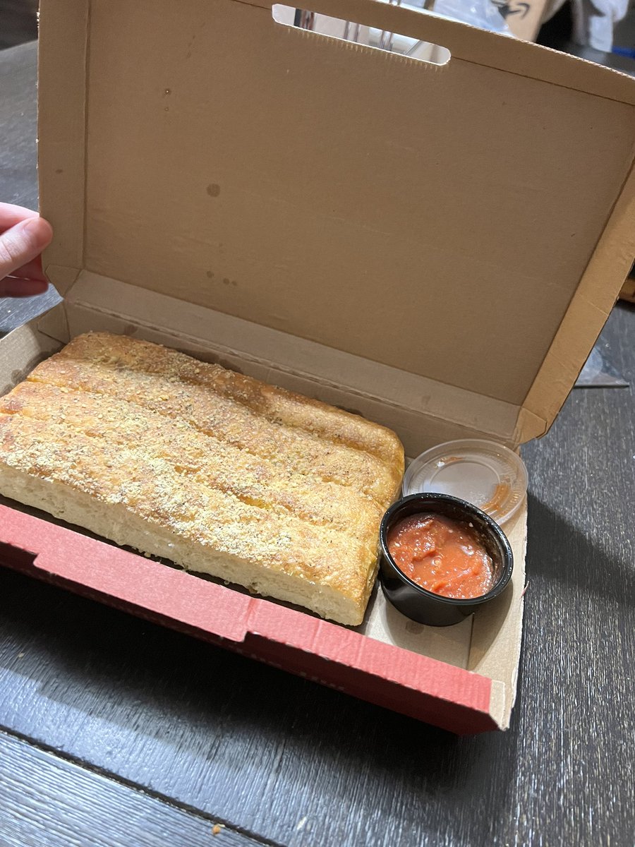 MadEyeMadoo's tweet photo. How I know @Btide loves me. Any time he gets Pizza Hut he gets me breadsticks. Even if I’m not home. And let’s me eat all the sauce. 🥰🤣😭 https://t.co/bgepT1kDSN