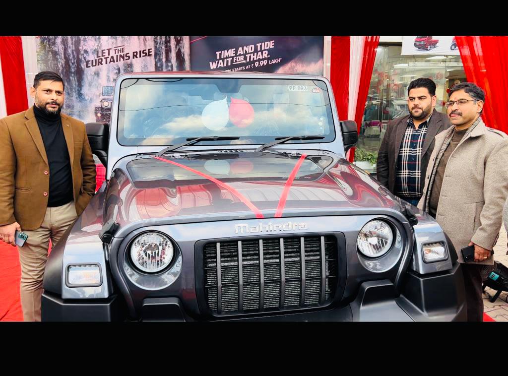 JAMMULINKS's tweet photo. Shuhul Automobiles unveils Mahindra Thar RWD

Read more at: https://t.co/JxPRXYd5X5 https://t.co/gKP6NeT3fH