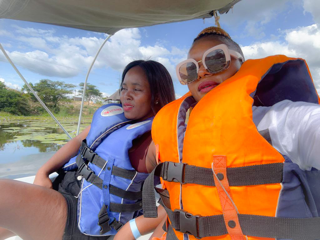 nomsachingowe's tweet photo. #VhuvhambadziDrive visit the fastest growing Family Friendly Eco Park in Limpopo. They also have activities with affordable prices: BOAT CRUISE, HORSE RIDING AND QUAD BIKING 🥀🌺🌻🌼🌷

 @eliasnefaleeco @IsraelNefale https://t.co/2kW8HMWJZD