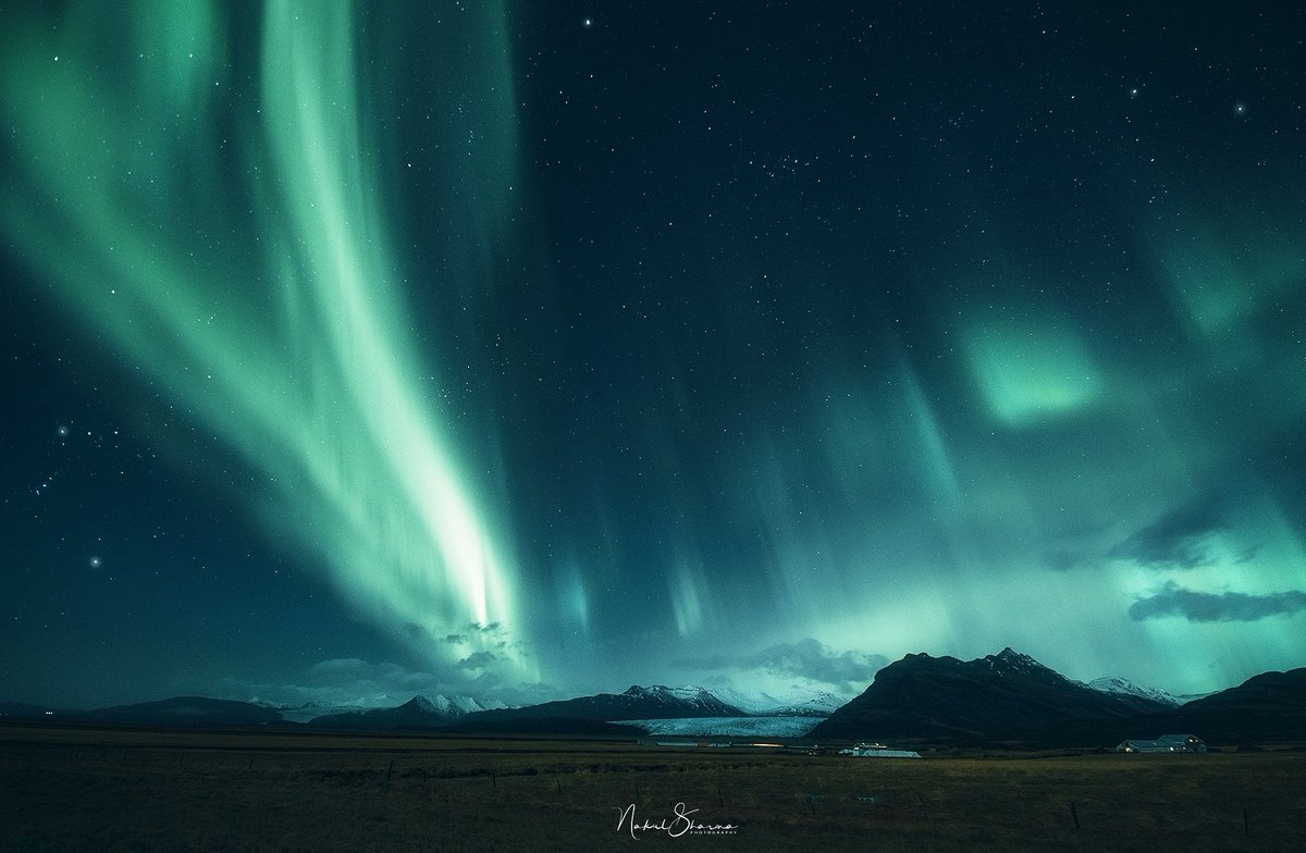 nakul_sharma07's tweet photo. Gm 

Let's paint it green... who loves auroras ? 

Happy Sunday https://t.co/9agxGHLpCx