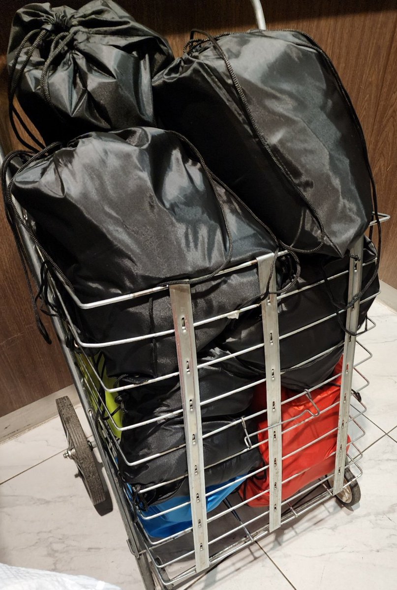 🚨🚨 Cart is full of bags for the homeless. Thanks for the Donations. God is good. Please follow <a href="/Wenourishing/">Nourishing Those in Need Inc. 📢📢🎁🤗🤗🙏🏾🎁🙏🏾</a>
Please visit Nourishingthoseinneed.org 🙏🏾🙏🏾🙏🏾🙏🏾🙏🏾🙏🏾🙏🏾🙏🏾🙏🏾🙏🏾🙏🏾🙏🏾🙏🏾🙏🏾
#helpinghand #Homeless #SmallBusiness #SmallBusinessSaturday