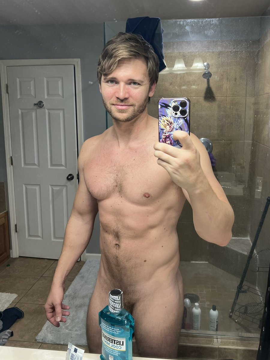 Jaden_Storm25's tweet photo. Hope everyone had a kickass Saturday!!!! Friends invited me out for some drinks and just got home 😋 online tomorrow evening. Hope to see everyone online for some Sunday funday action! https://t.co/yZ2ESAYyDC