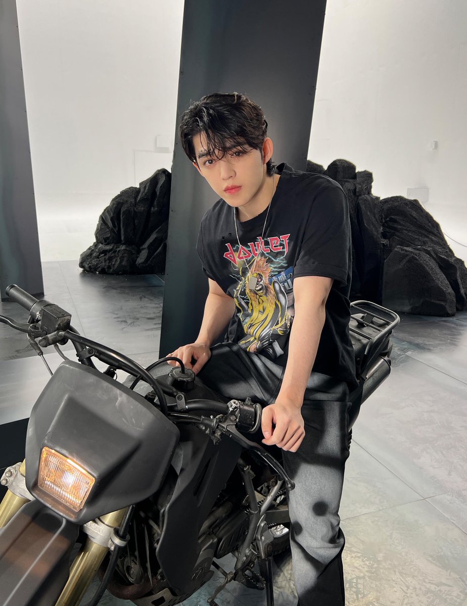 kish ✿ busy tweet media