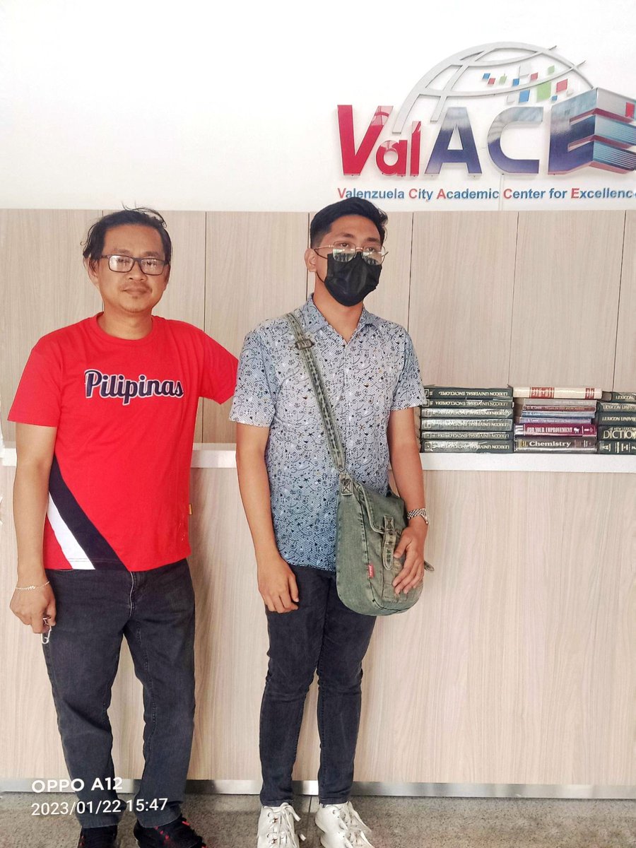 valcitylibrary's tweet photo. Librong regalo ngayong Linggo.
Salamat po sa mga aklat at greetings, Sir Aeron Paul Daliva ng Brgy. Bignay!
#BirthdayBookDrive #ValACE #ValenzuelaCityLibrary #ValenzuelaCity https://t.co/2Cp2sSVgeP