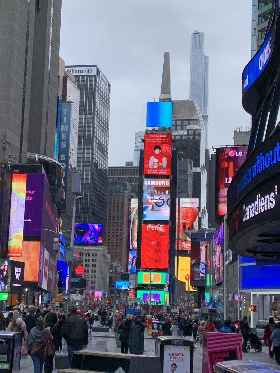 warriornopi83's tweet photo. Short trip to #NYC first place I visited off course #NBAStore #MLBStore could find it off the rack so I got one made of #JordanClarkson 🇺🇸🇵🇭 small support to a player always proud to wear 🇵🇭 jersey in international play.👍🏽 https://t.co/VgDgfsCc9A