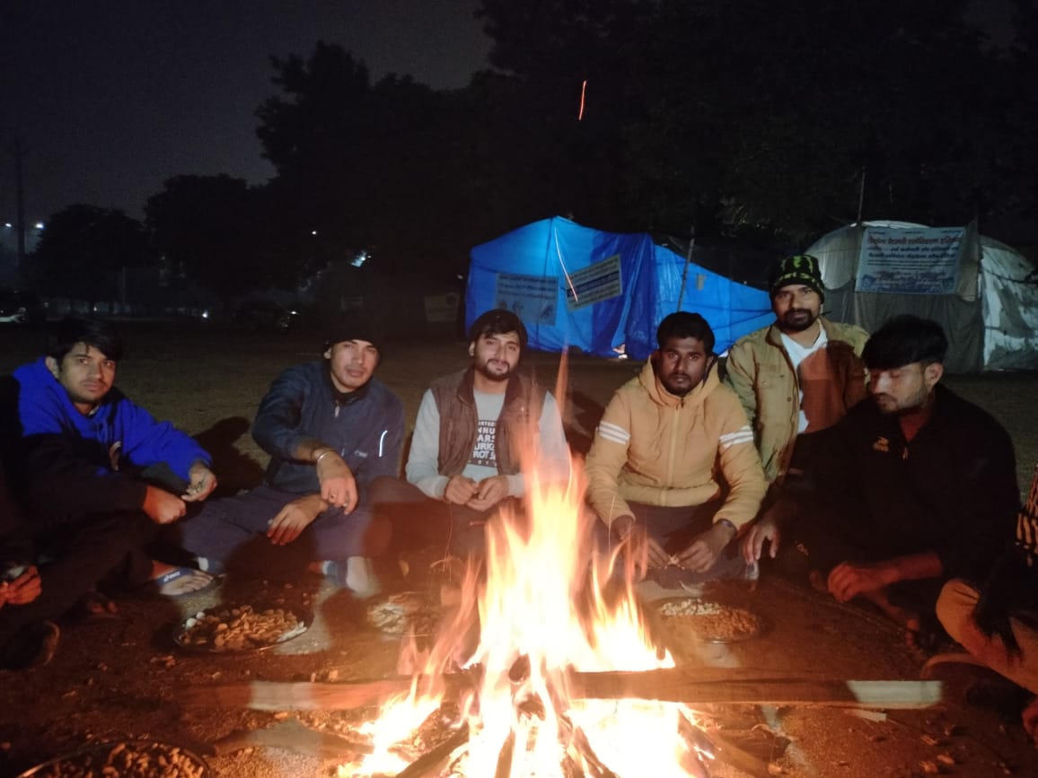 VDuhana's tweet photo. अकेला छोड़ने वालो को बताना जरूर 🤔
हम अकेले ही काफ़ी है 🔥💪

🚔𝗛𝗥 कांस्टेबल भर्ती🚔
𝟮𝟬𝟭𝟵 की पुलिस भर्ती 
𝟮𝟬𝟮𝟯 में ज्वाइनिग मांग रहे है ,

@PMOIndia
@cmohry @anilvijminister
@Dchautala
@DiprHaryana
@mlkhattar
@HSSCorg_in
@DGPHaryana
#Haryana_Police_Joining_Do https://t.co/gtOah3xfhI