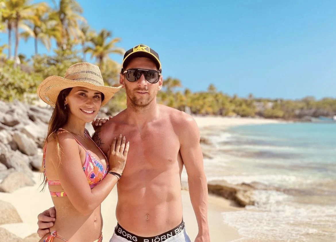 @JapanMessi3 しかもメッシさん、ピカチュウの帽子かぶってます 