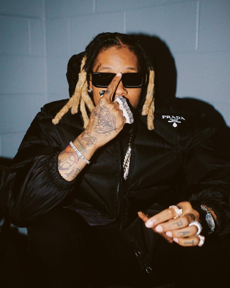 gangfr__otf's tweet photo. DURK SAID “THE VOICE 2.0”🩸🩸 

Im guessing we getting the voice Pt.2 and I’m here for it🔥😤 

#LLKV #thevoice #otf #thevoice2.0 https://t.co/0Y6RXyB02Q