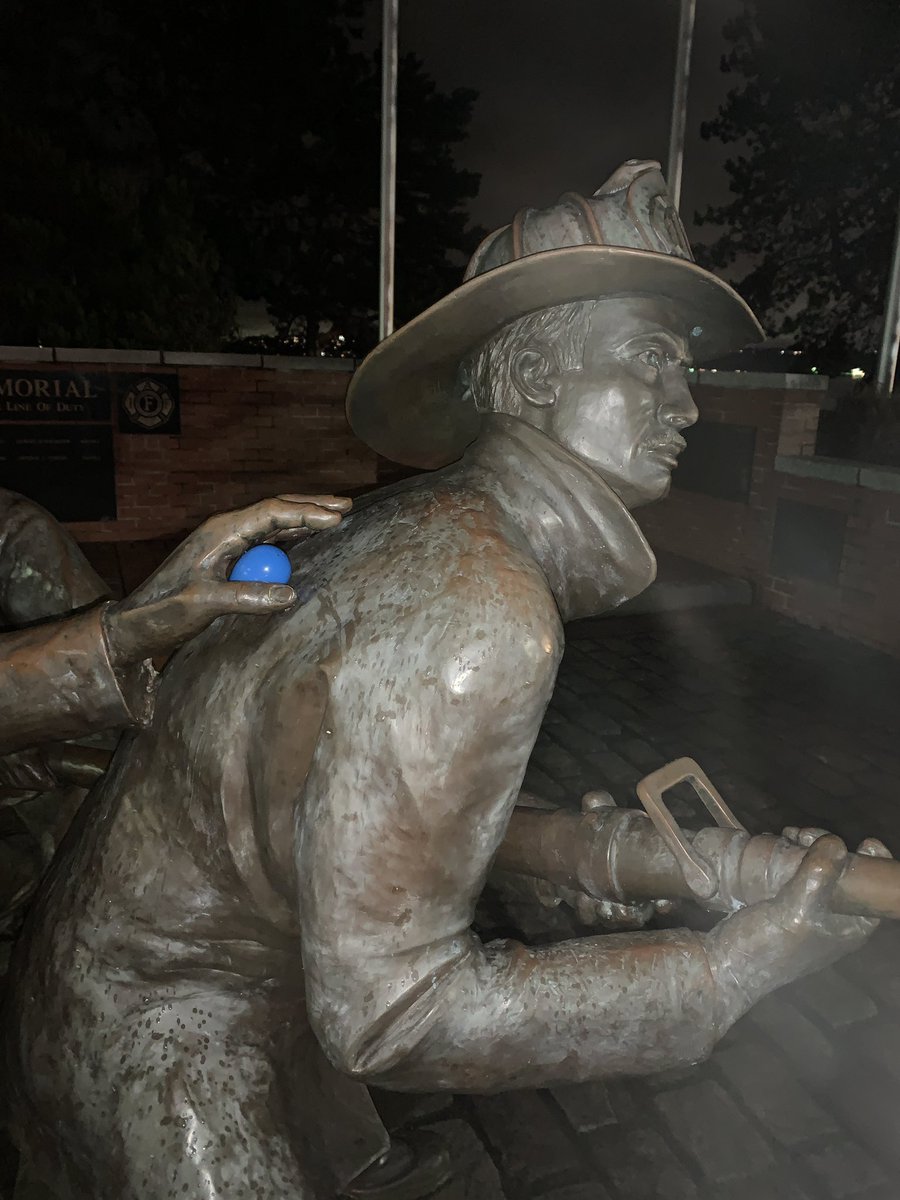 FlashlightLife's tweet image. 