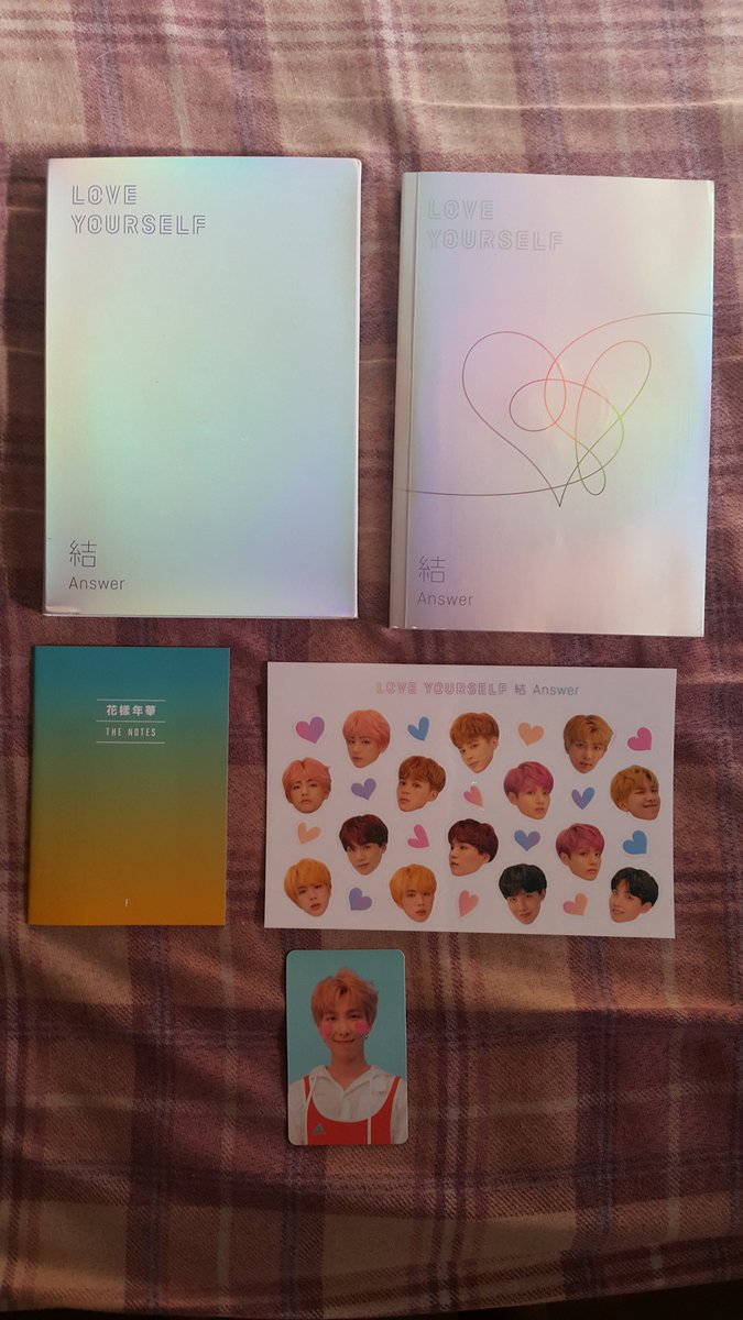tiniestmark's tweet photo. LFB: Love Yourself Answer ( F version) 1,300 + sf

PH only!

inclusions:
- Rm pc
- the notes
- cd a &amp; cd b
-photobook
-sticker https://t.co/ykyaQjz0q0